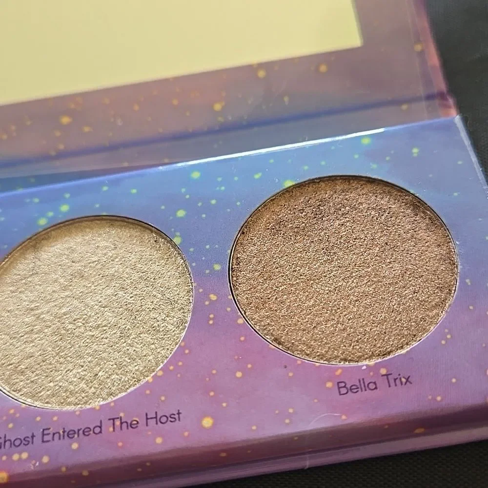 Space Case Cosmetics Eyeshadow Quad With Mirror Case And Makeup Cosmetics Beauty